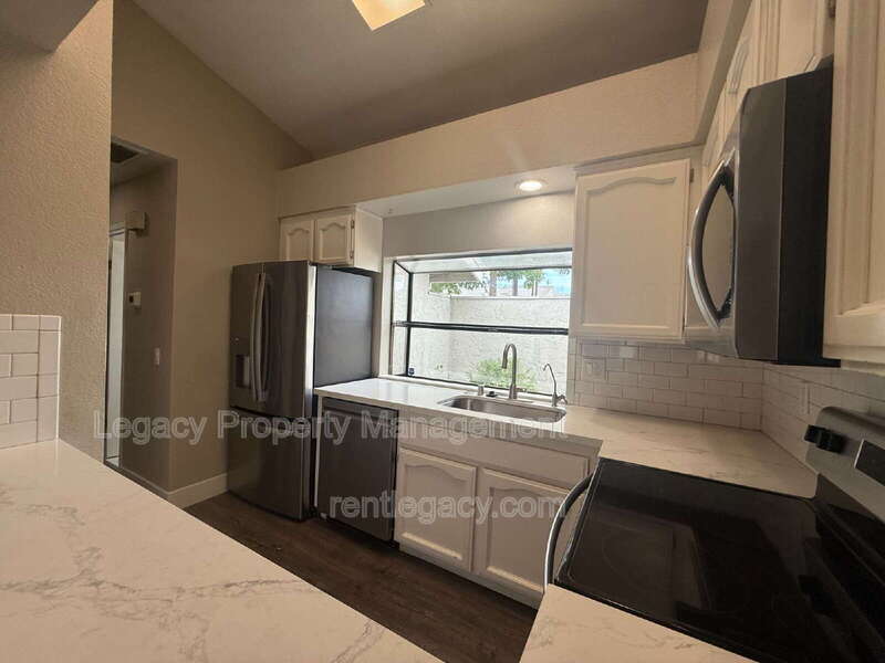 7059 Sprig Dr – photo 4