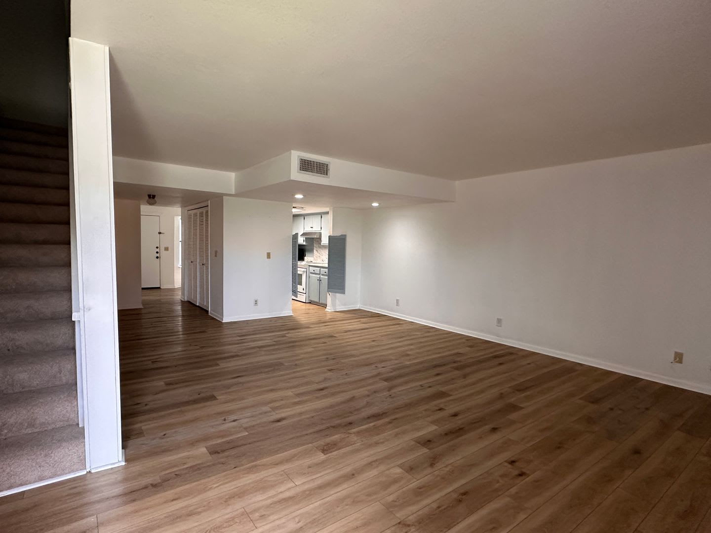 Updated 3 bed 2.5 bath townhome with private patio and 2 car garage – photo 3