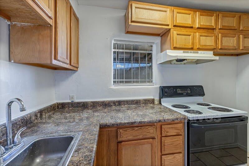 2034 South 5th Avenue – photo 3