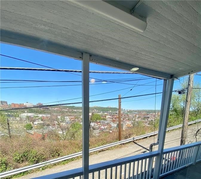 1004 Fritz St – photo 3