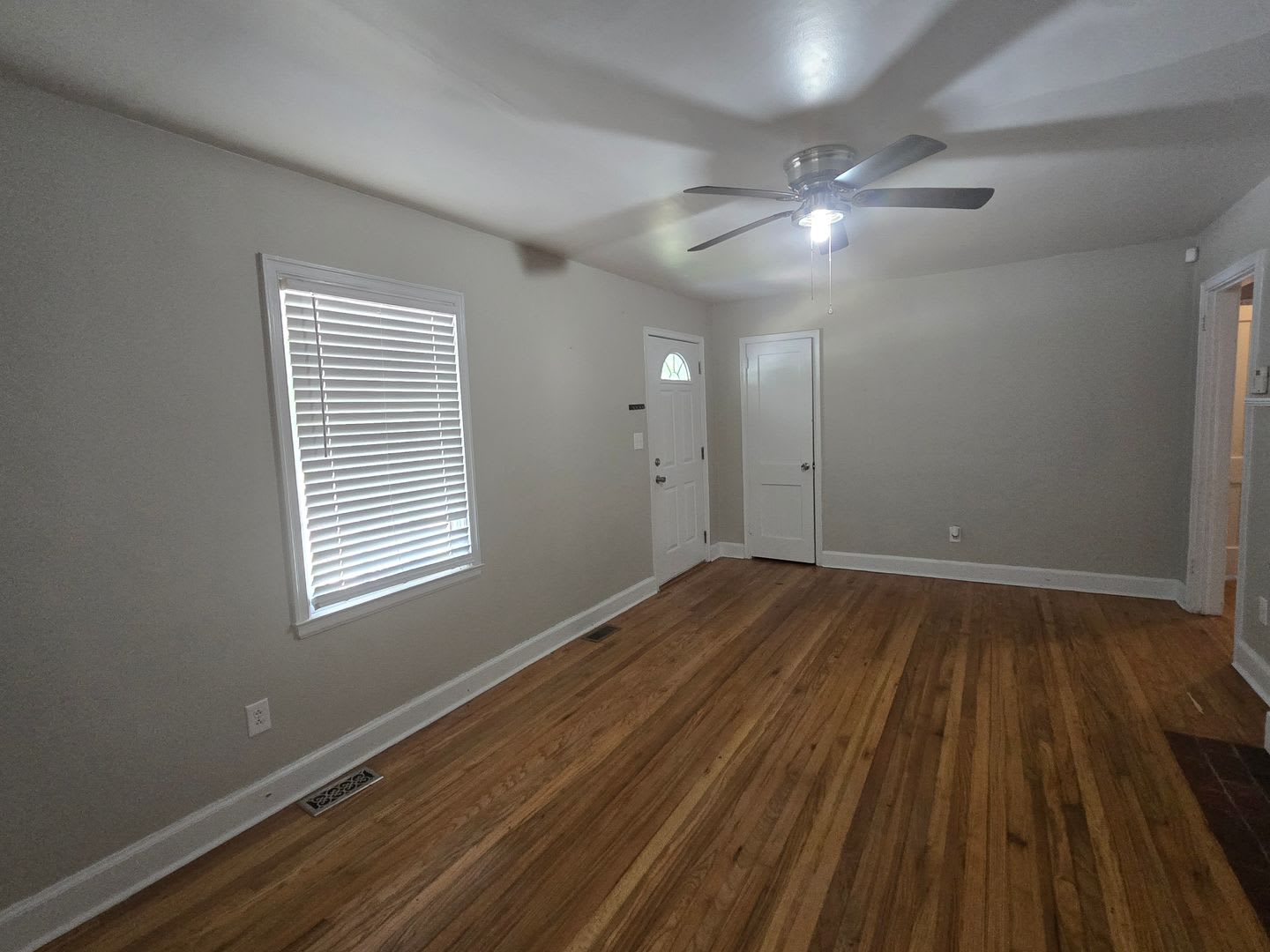 2705 Pecan – photo 5