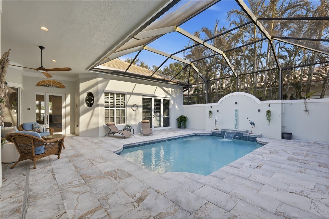 9064 Englewood Court – photo 3
