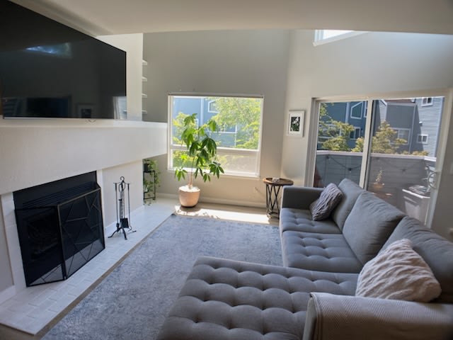 21925 7th Avenue South – photo 2