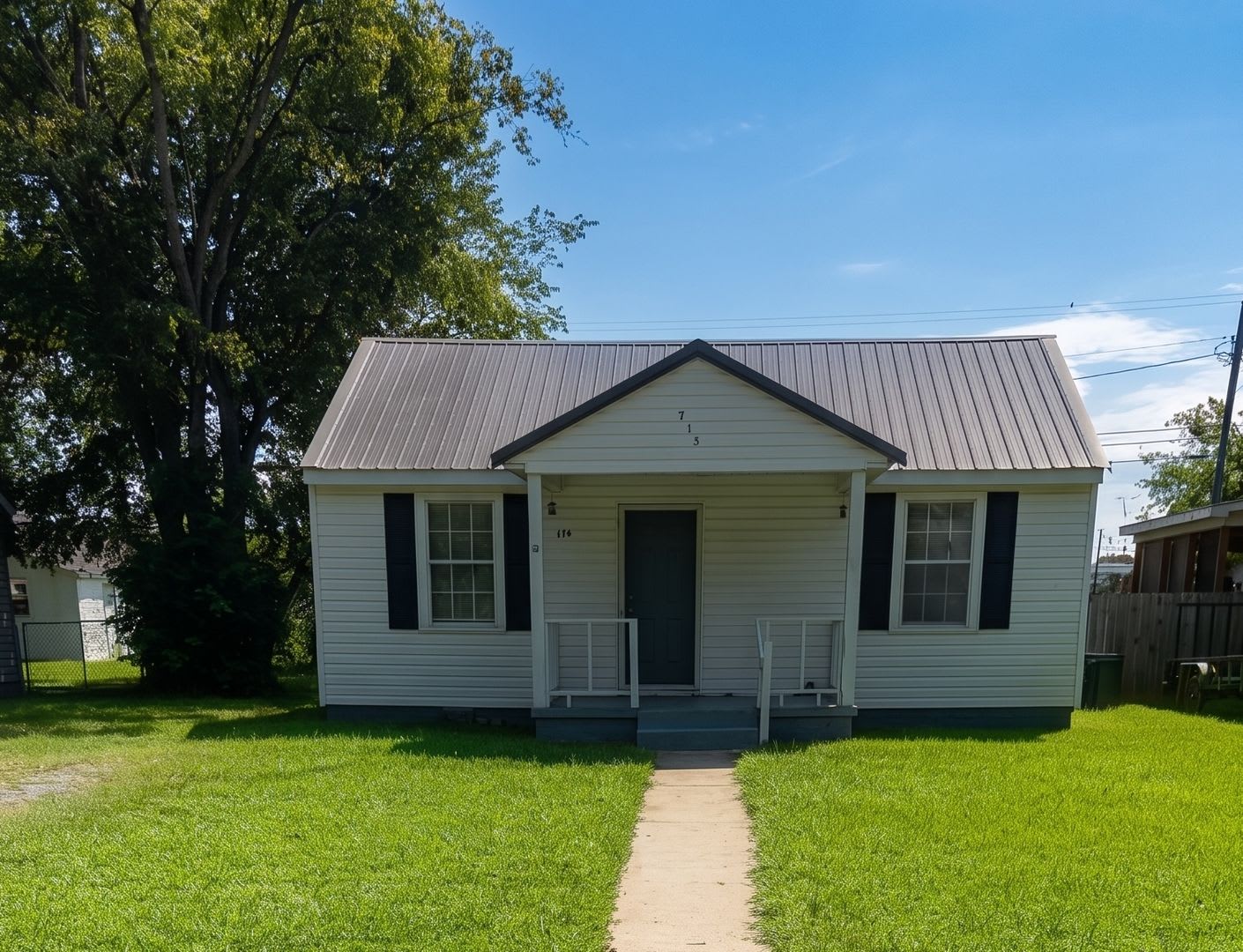 918 9th Avenue Southeast – photo 1
