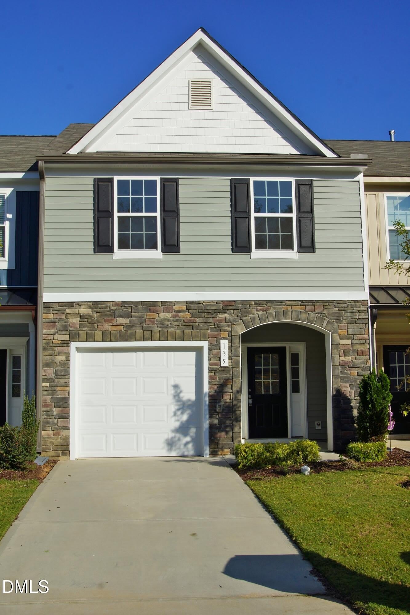 135 Polaris Avenue – photo 1