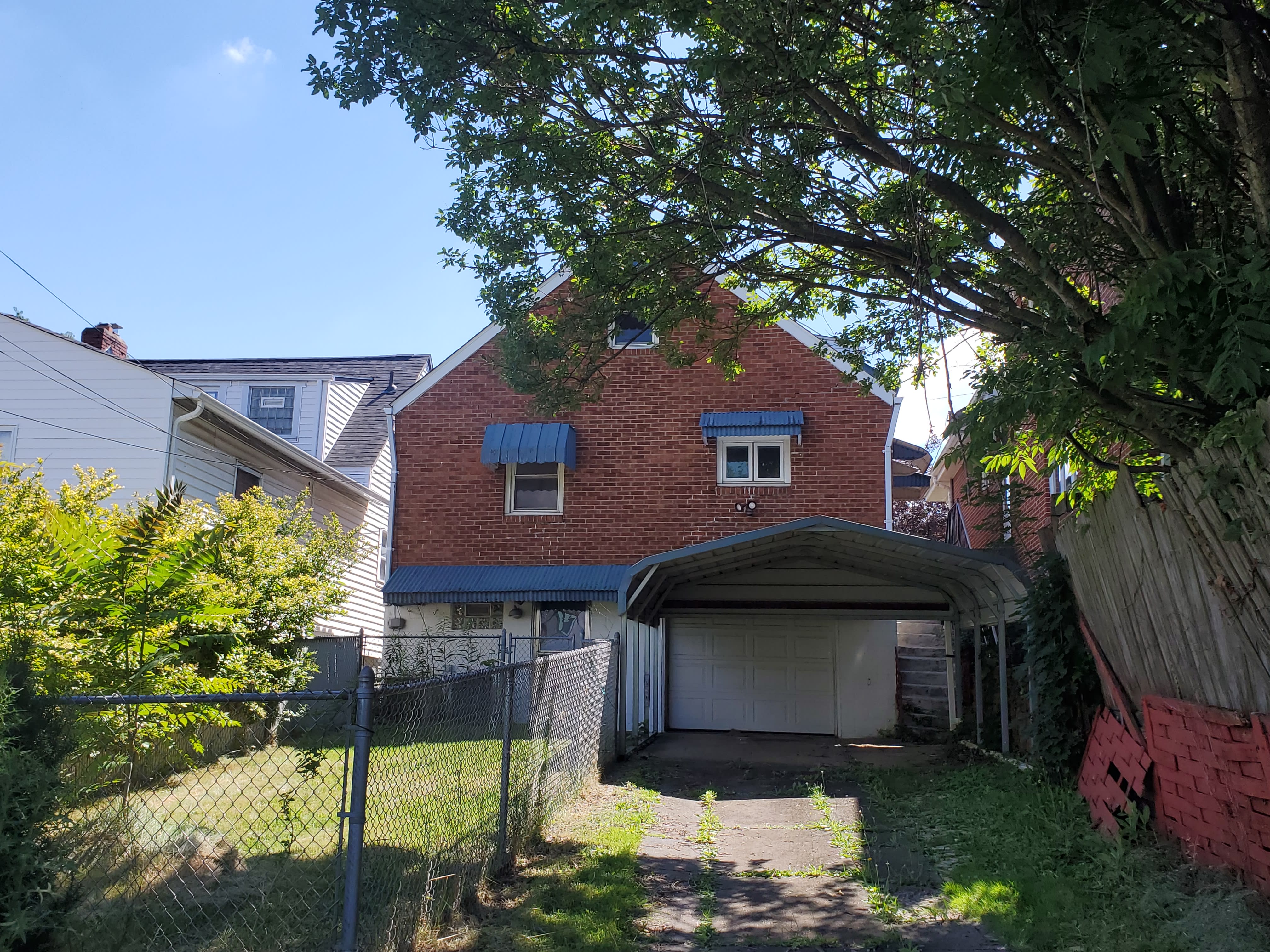 1515 Ridge Avenue – photo 5