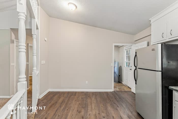 301 Bluebell Avenue – photo 5