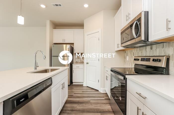 1546 Olympic Lane – photo 2