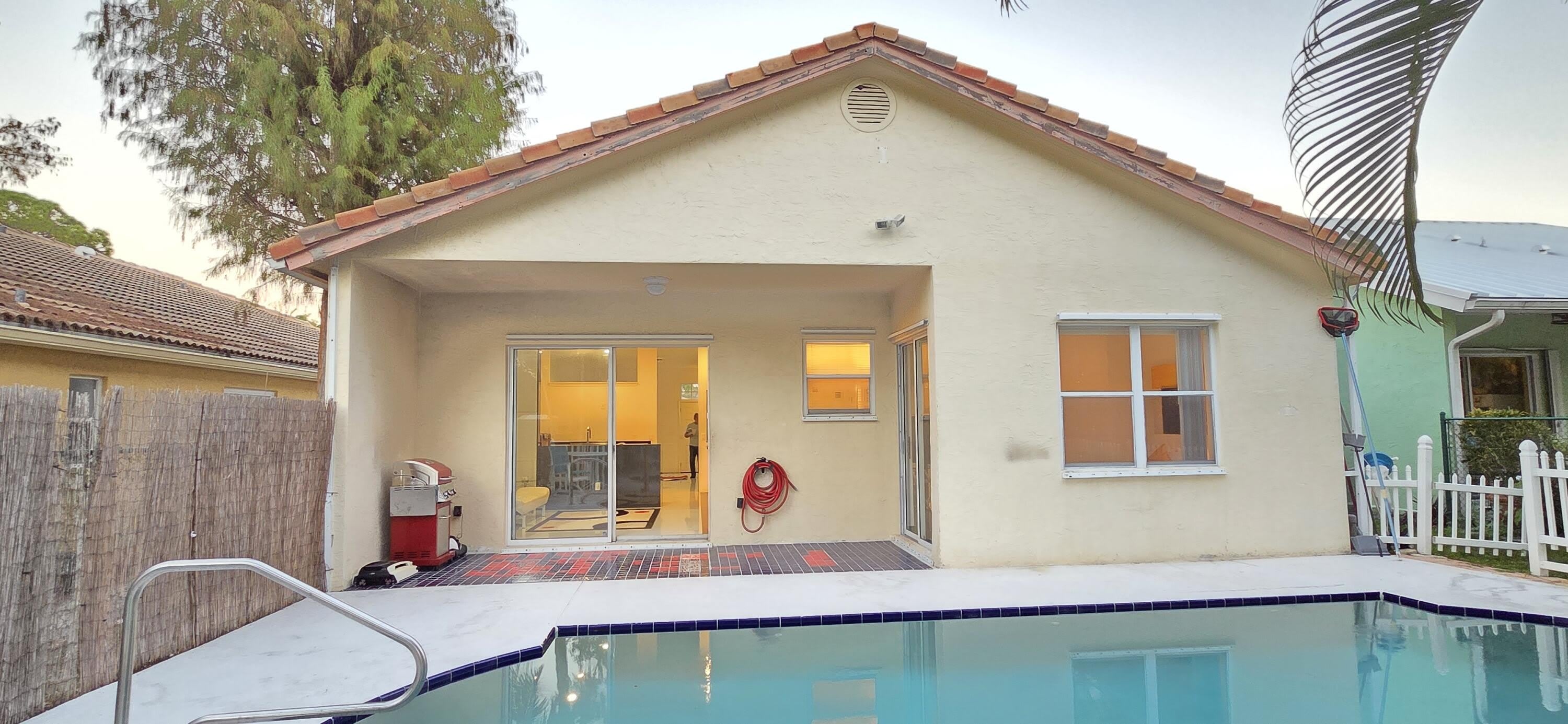 661 Lake Wellington Drive – photo 4