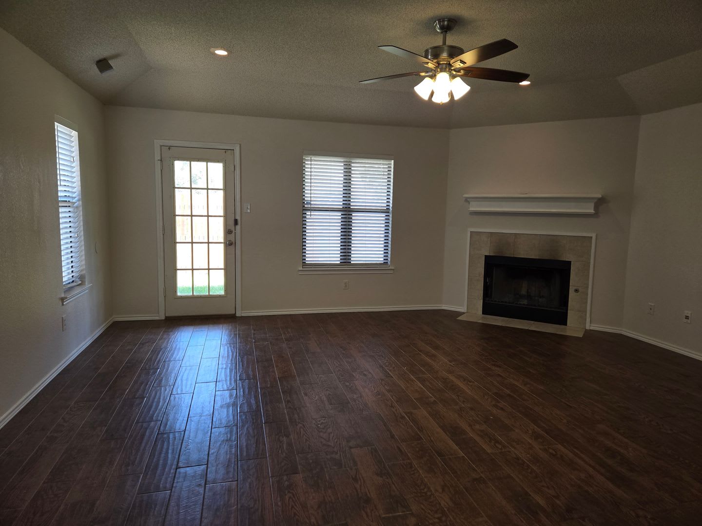 3 3 2 In Frenship Near Tthsc Texas Tech And Lcu – photo 3