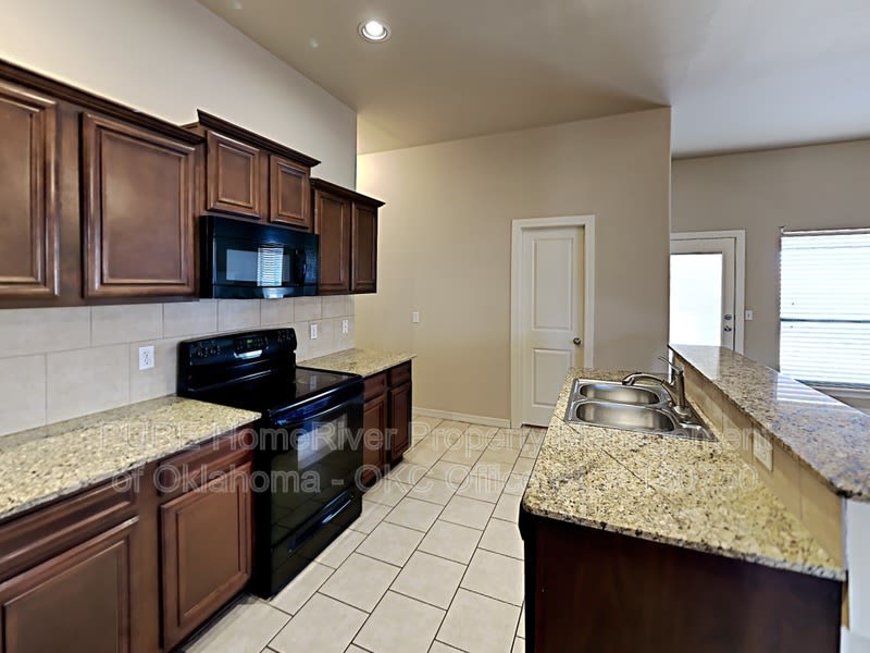 3609 NW 176th St – photo 5