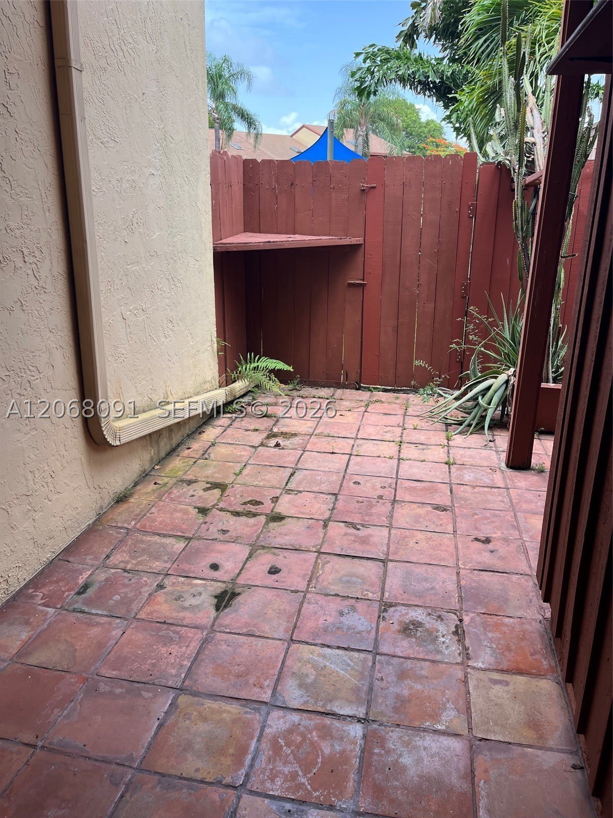 463 SE 14th St – photo 3