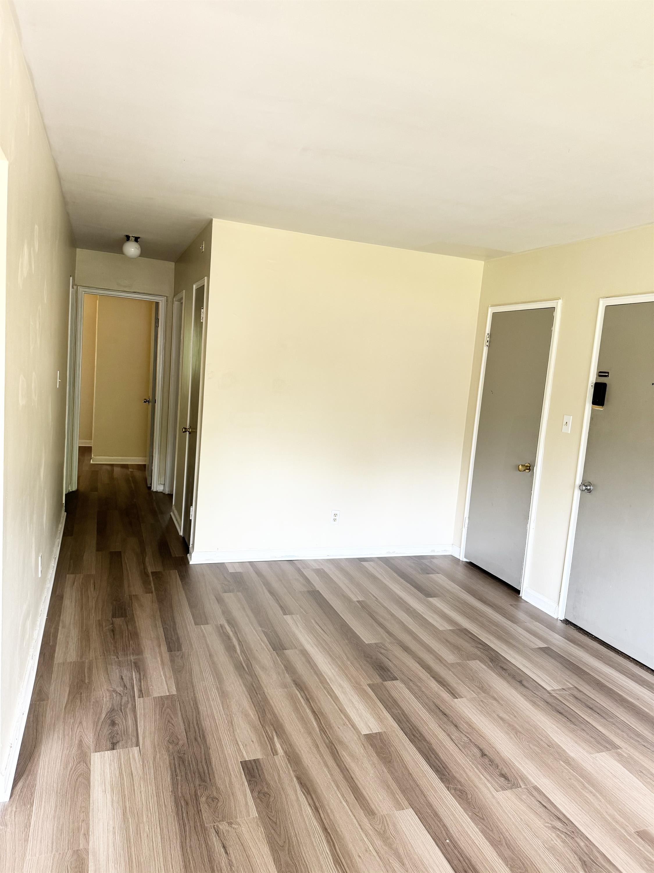 701 Greenwood Avenue -4 – photo 3