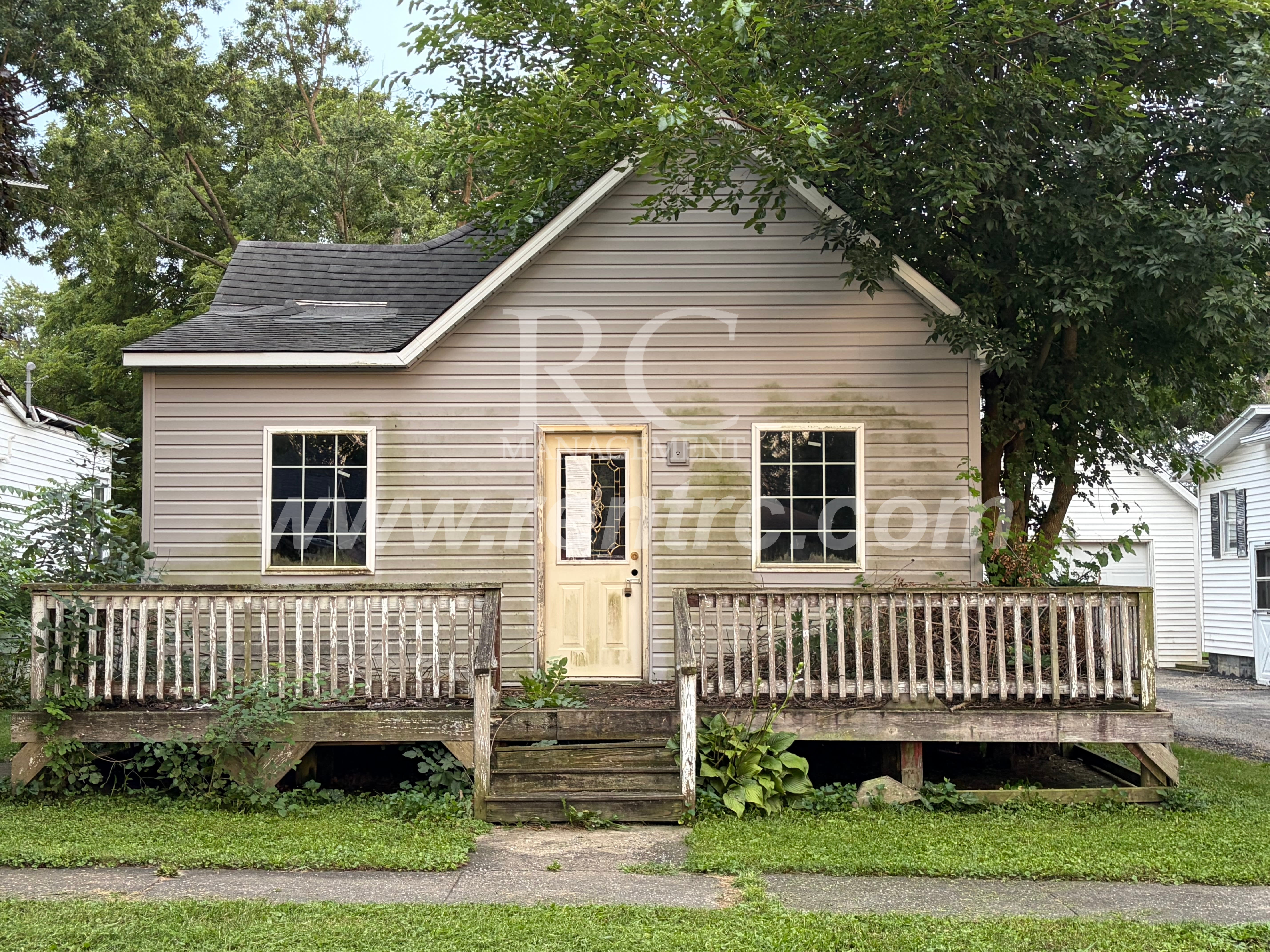 719 E Mccracken Ave – photo 1