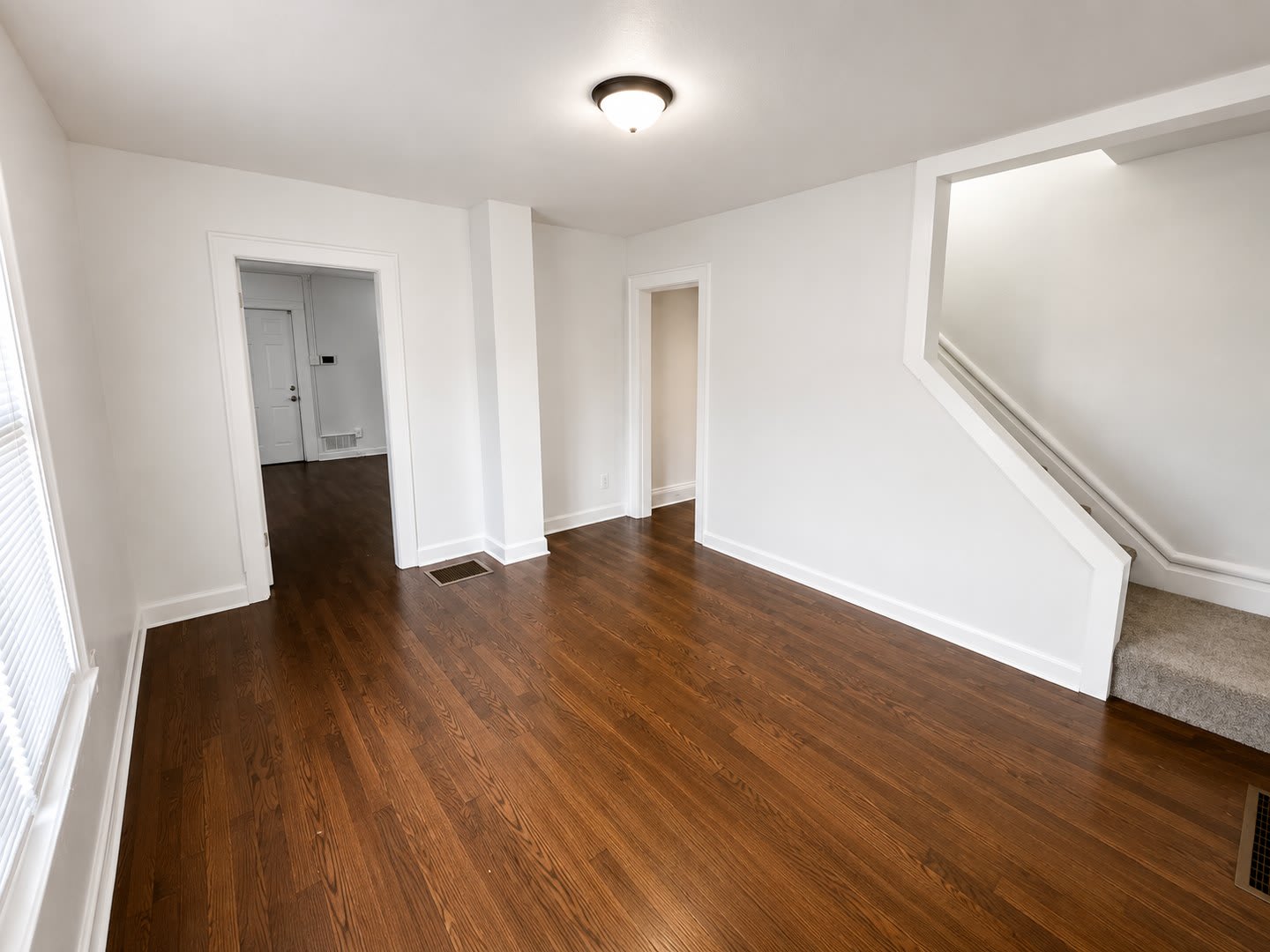 Move-In Ready 3 Bedroom Home with Private Fenced Backyard (FREE $500 OFF ON YOUR FIRST MONTH!) – photo 3
