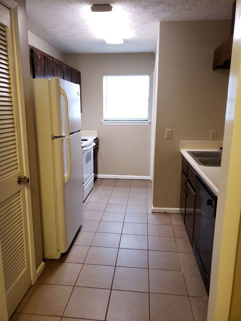 Townhome Near The Beach In The Heart Of Pcb Special 1 2 Off 1St Month S Rent Military Incentive – photo 2