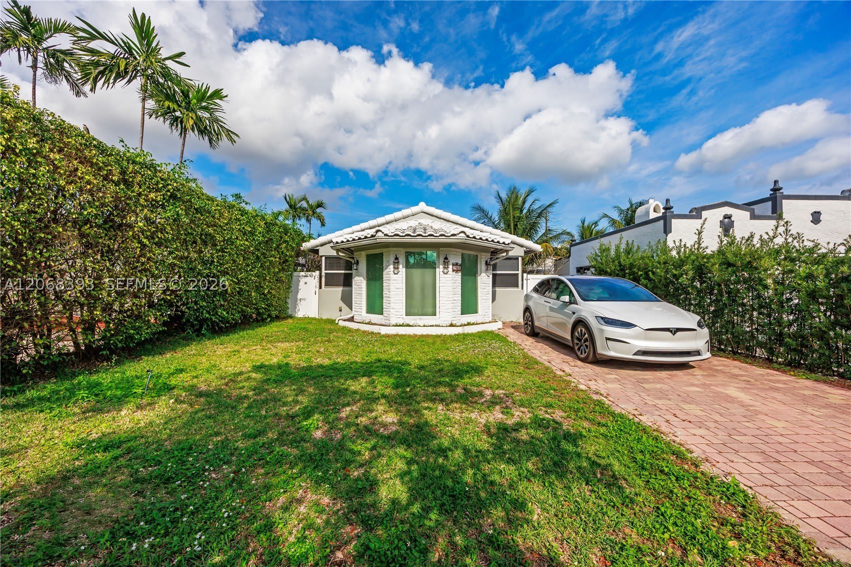 1523 Monroe St – photo 1