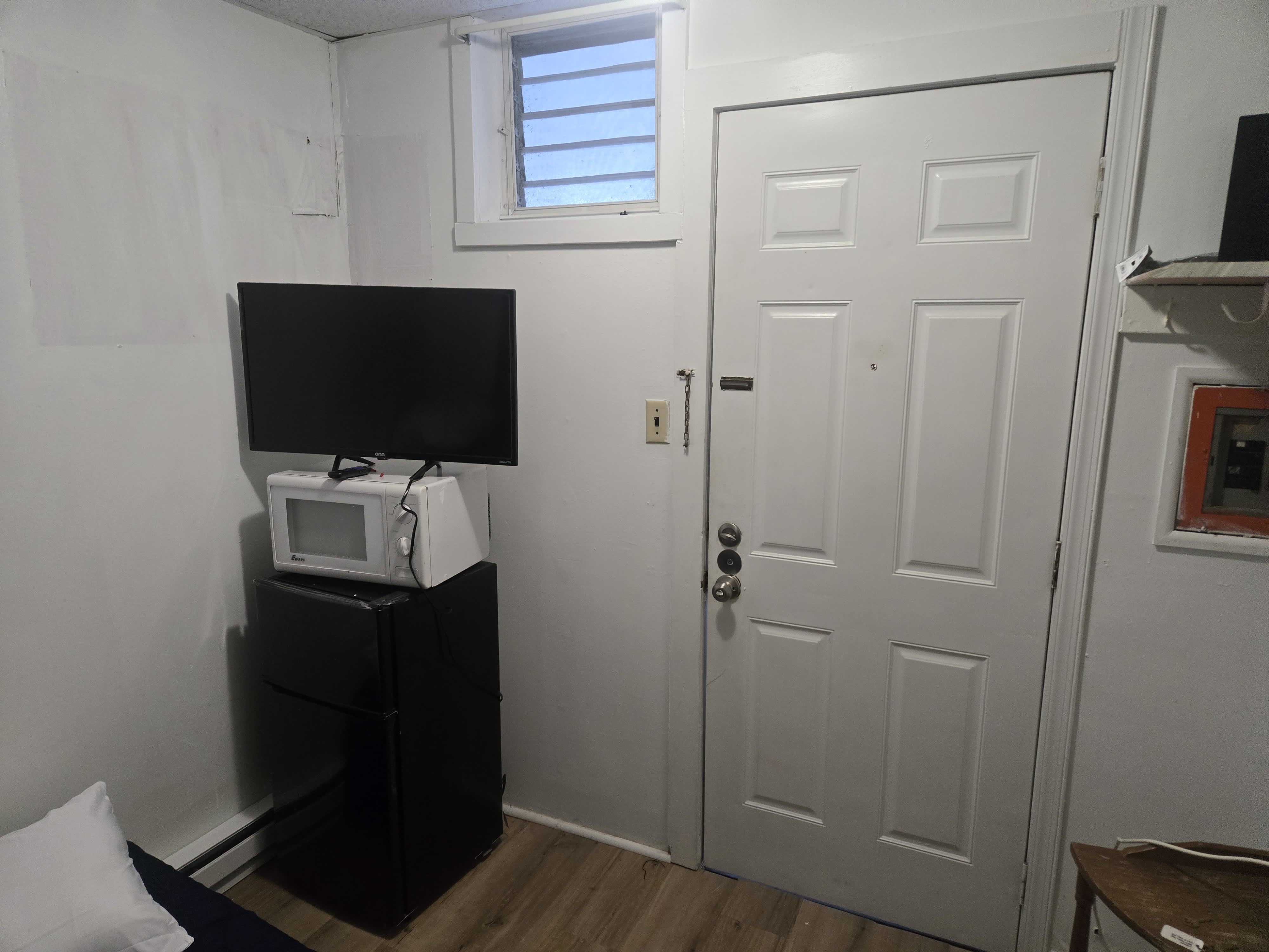 245 East Taylor Avenue – photo 4