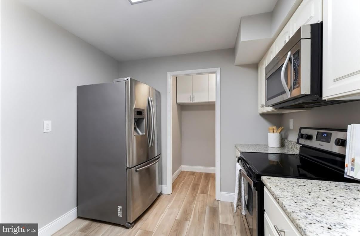1750 OAKWOOD Terrace – photo 4