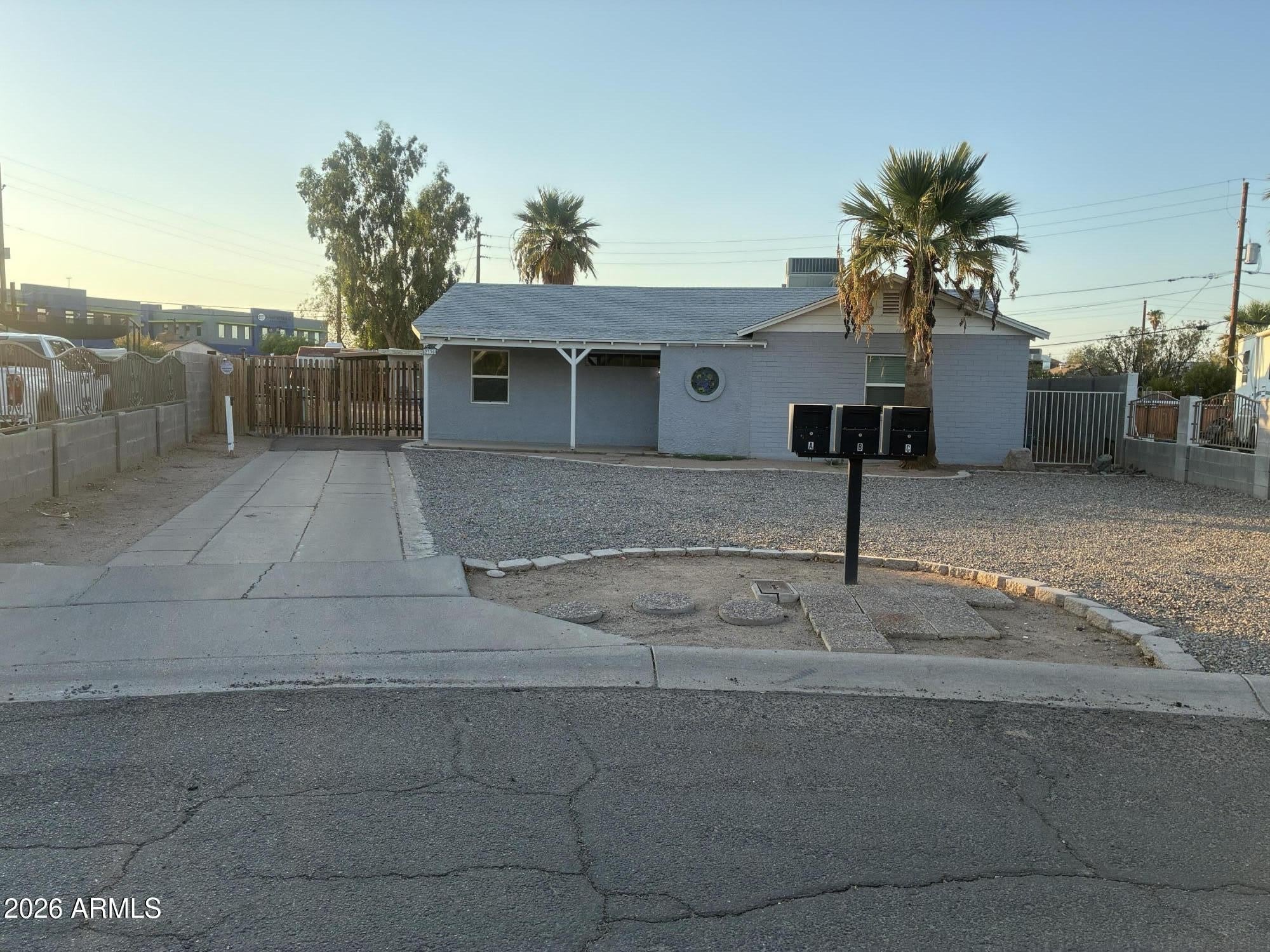 2336 W ORANGE Drive – photo 1