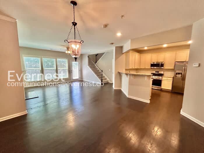 1243 Fischer Trace – photo 2