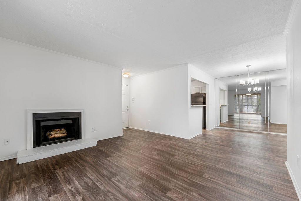 1318 Brockett Place – photo 5