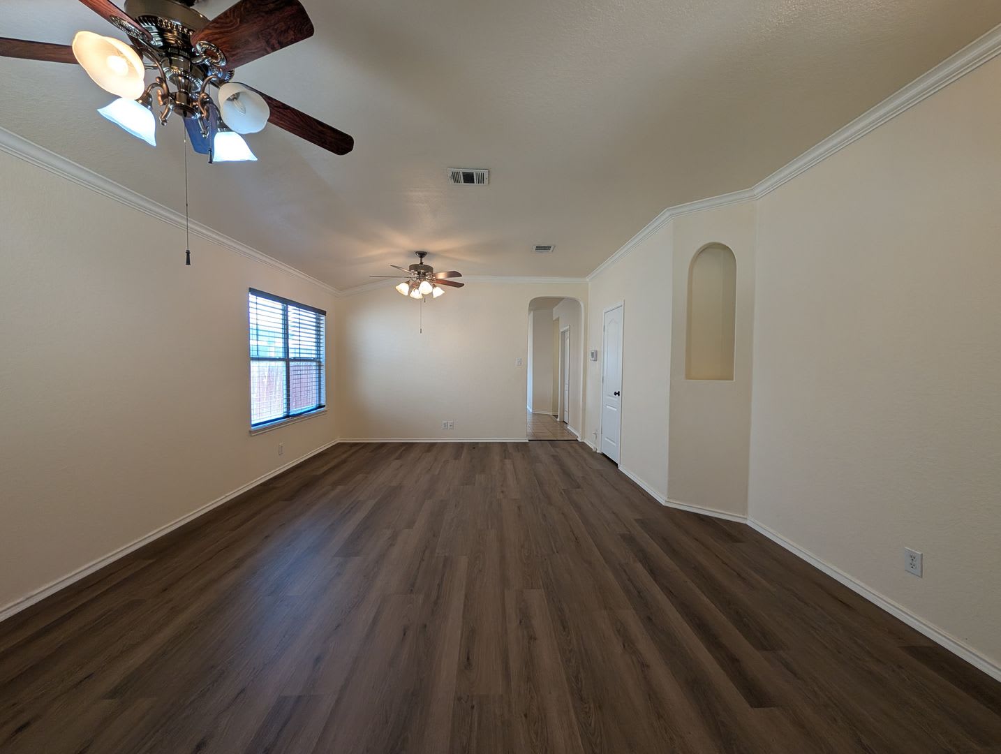 2 Weeks Free Rent ** Dove Crossing 3/2/2 / No Carpet / Fridge Included / Fenced in Yard / NBISD – photo 5