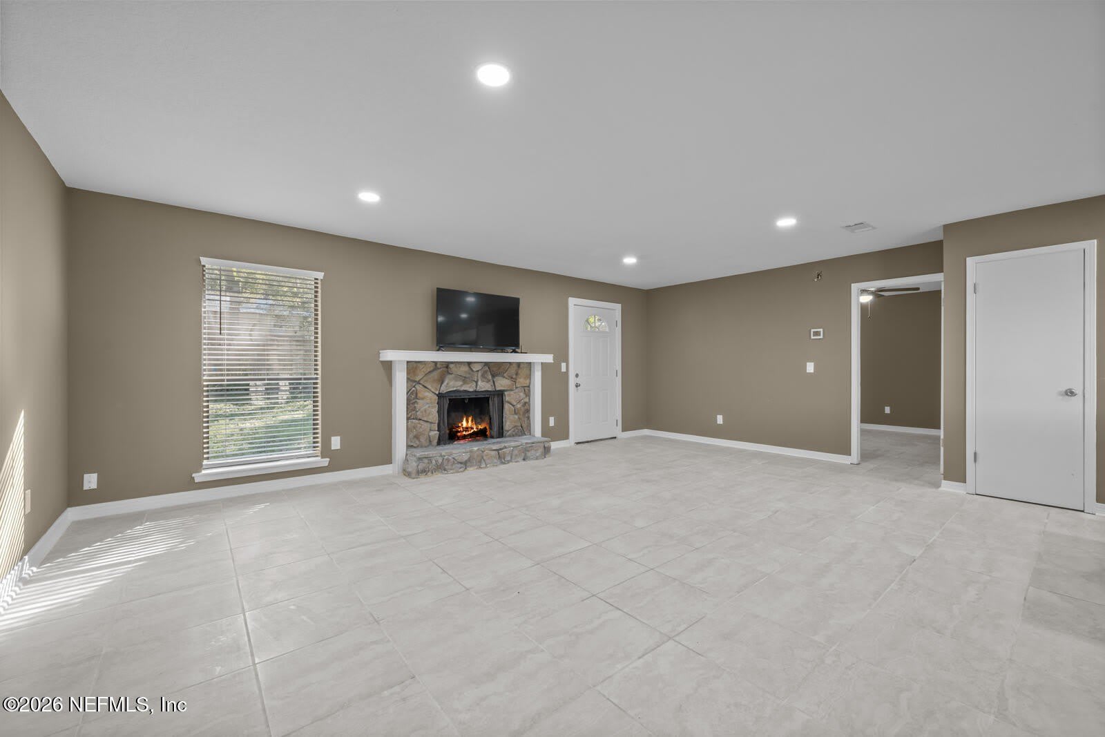 7528 Jasper Ave – photo 5