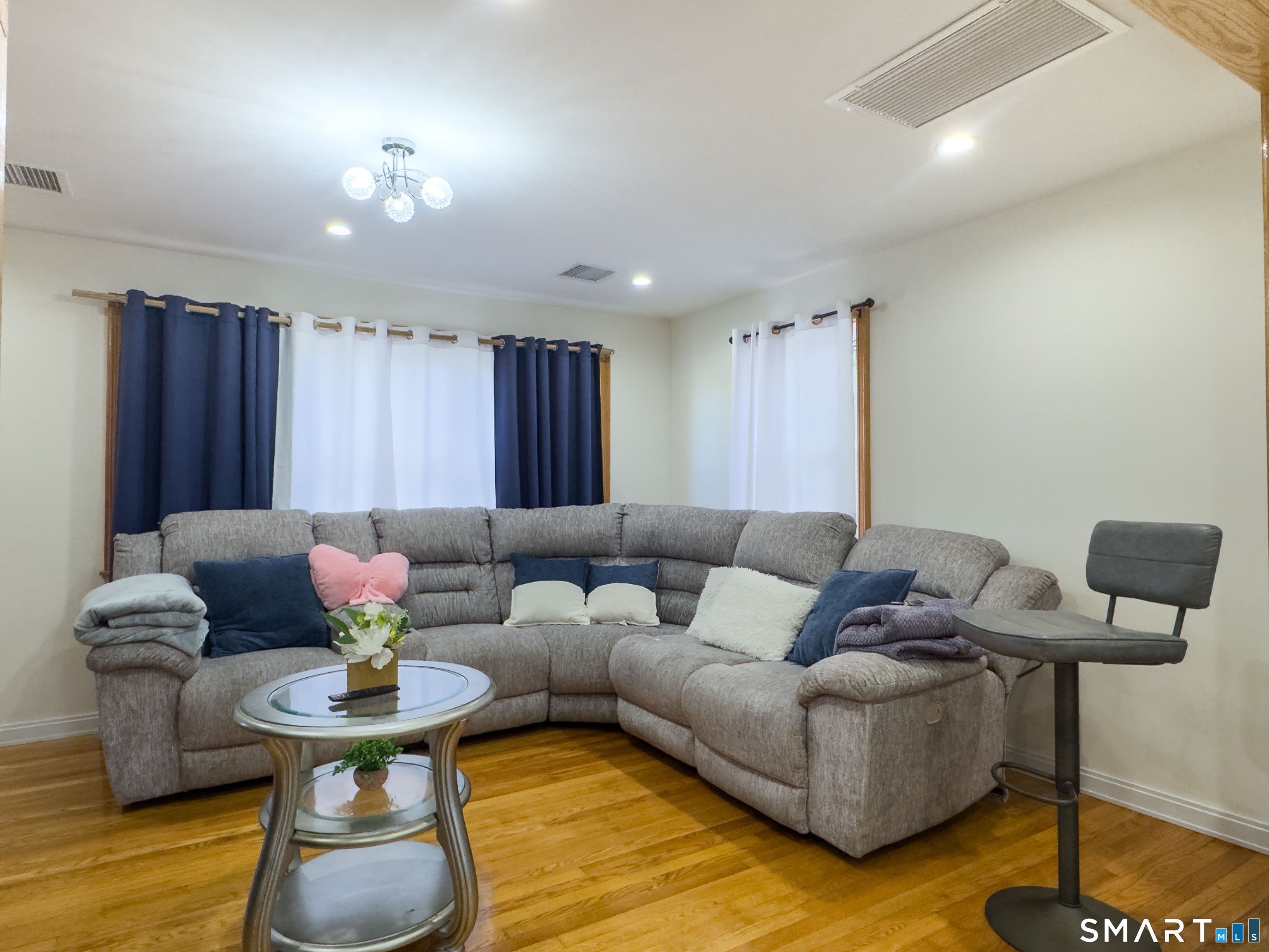 90 Seymour Street – photo 4