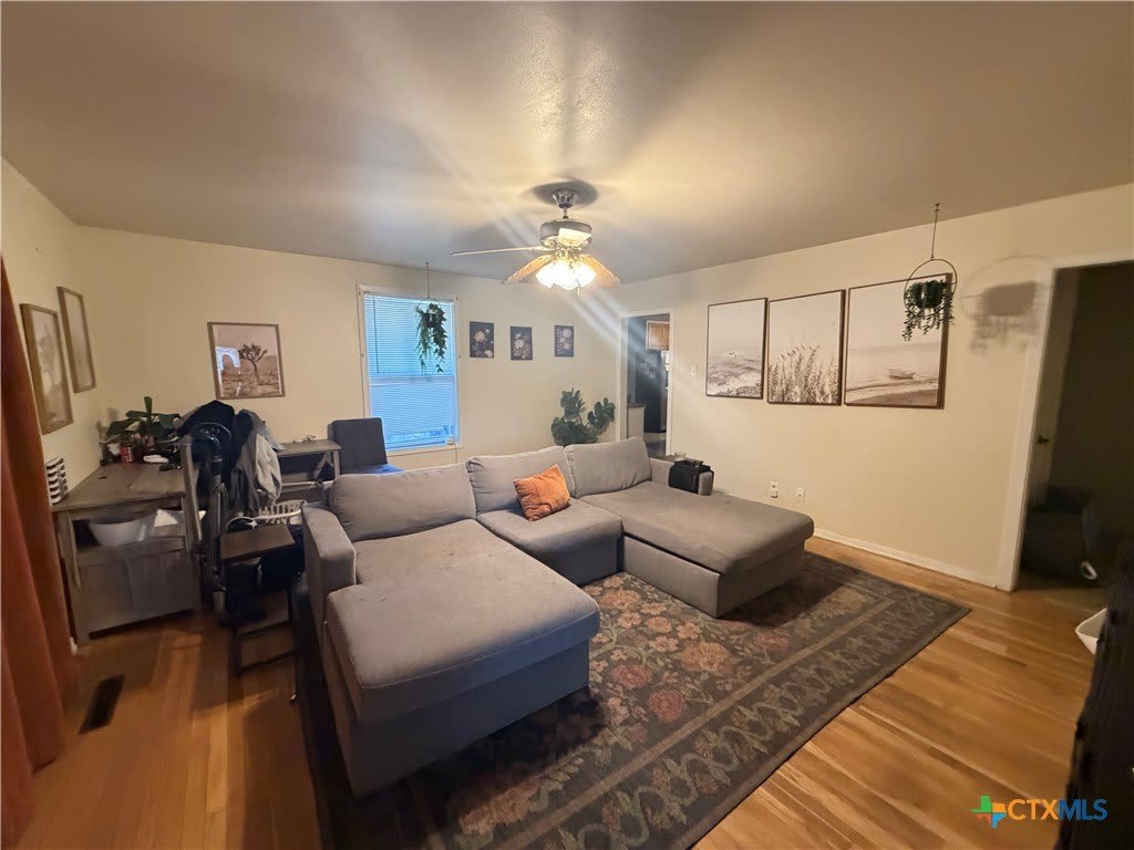 726 Encino Drive – photo 3