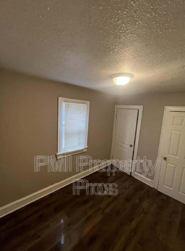 4678 N 49th St – photo 2