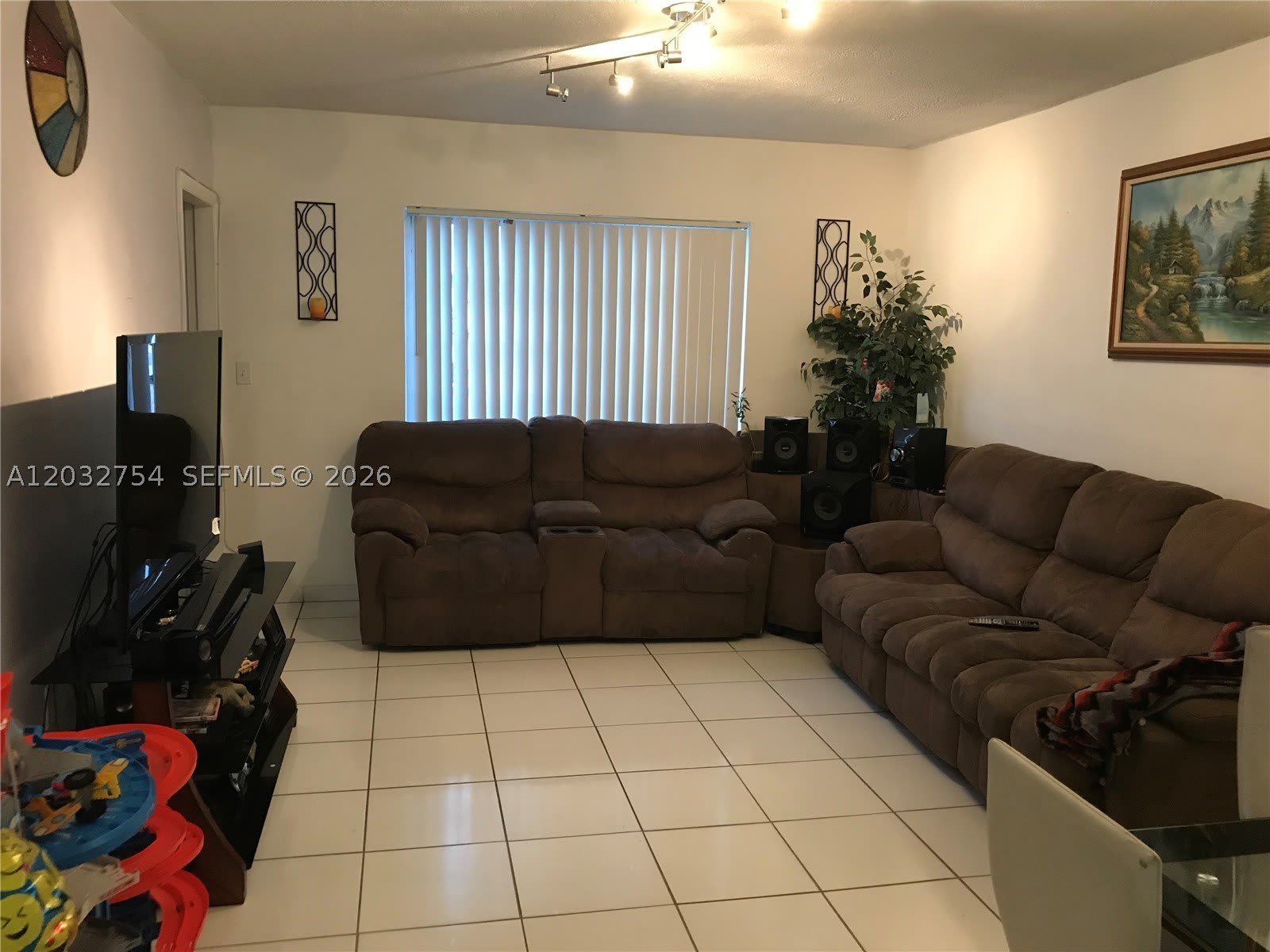 160 Royal Palm Rd – photo 4