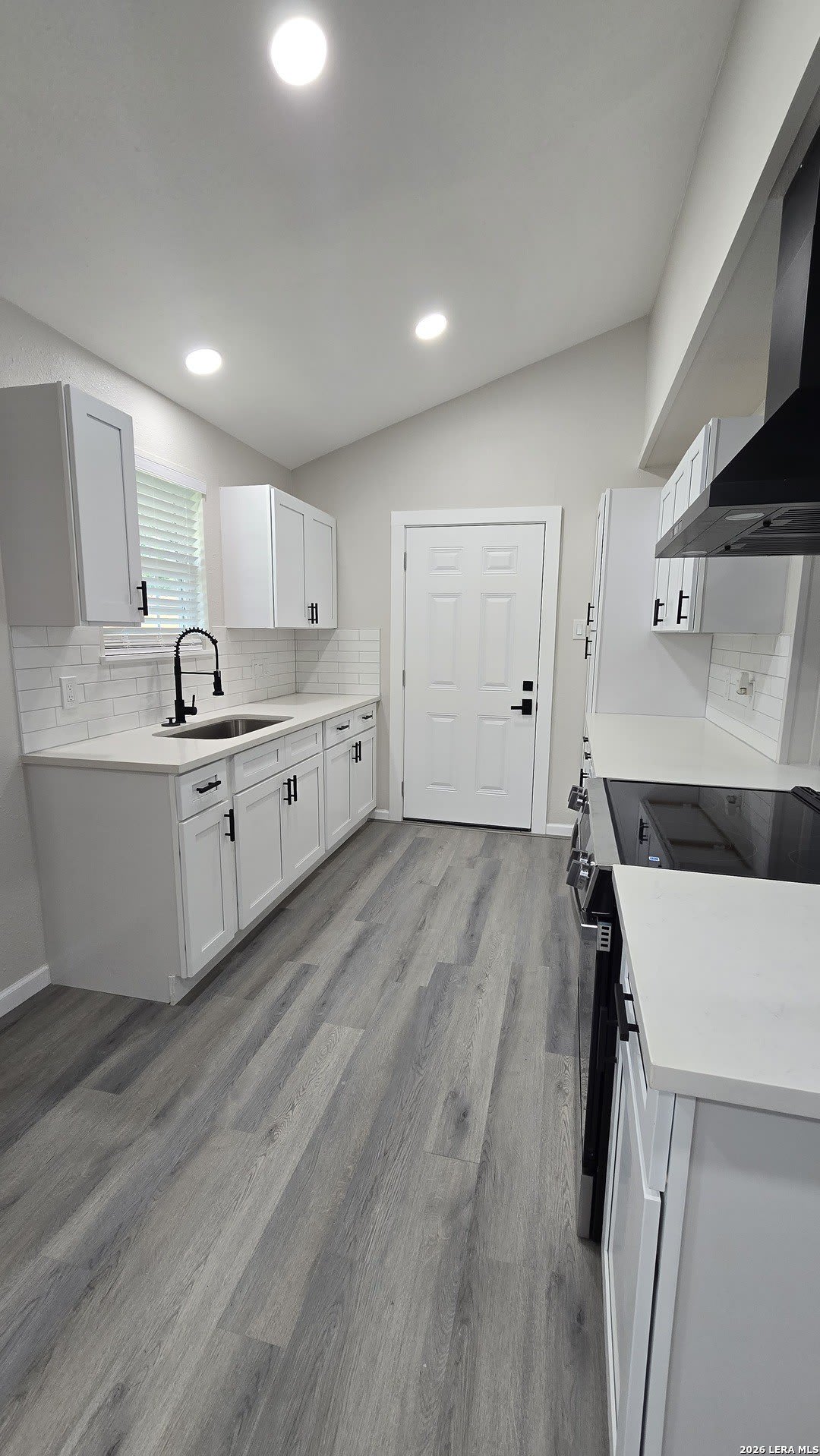 4811 Village Vw – photo 4