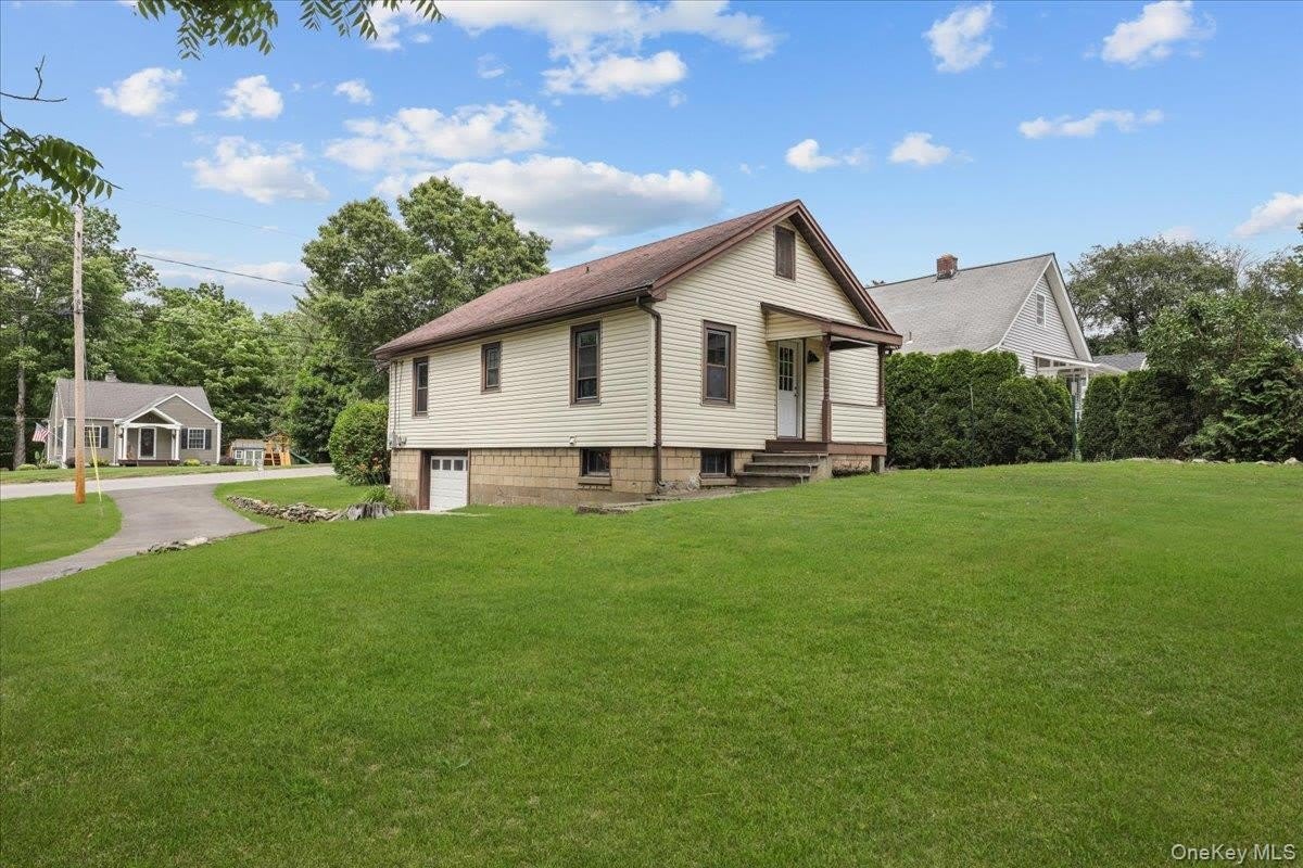 37 Yates Avenue – photo 3