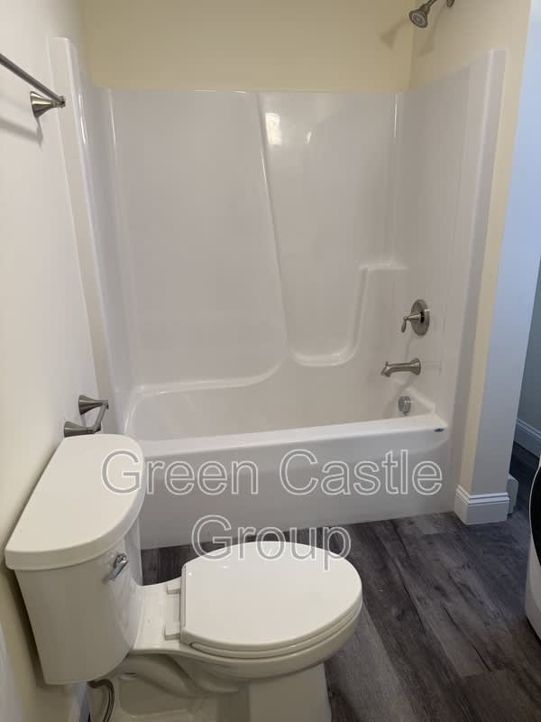 252 College Street Unit 2 – photo 5