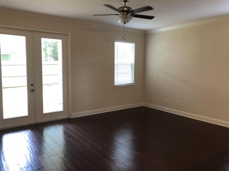 2553 South Mills Avenue – photo 4