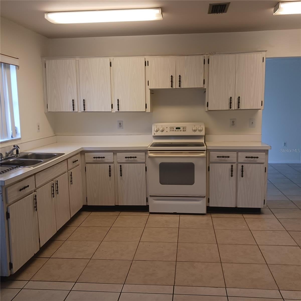 3781 SW 147TH Street – photo 5