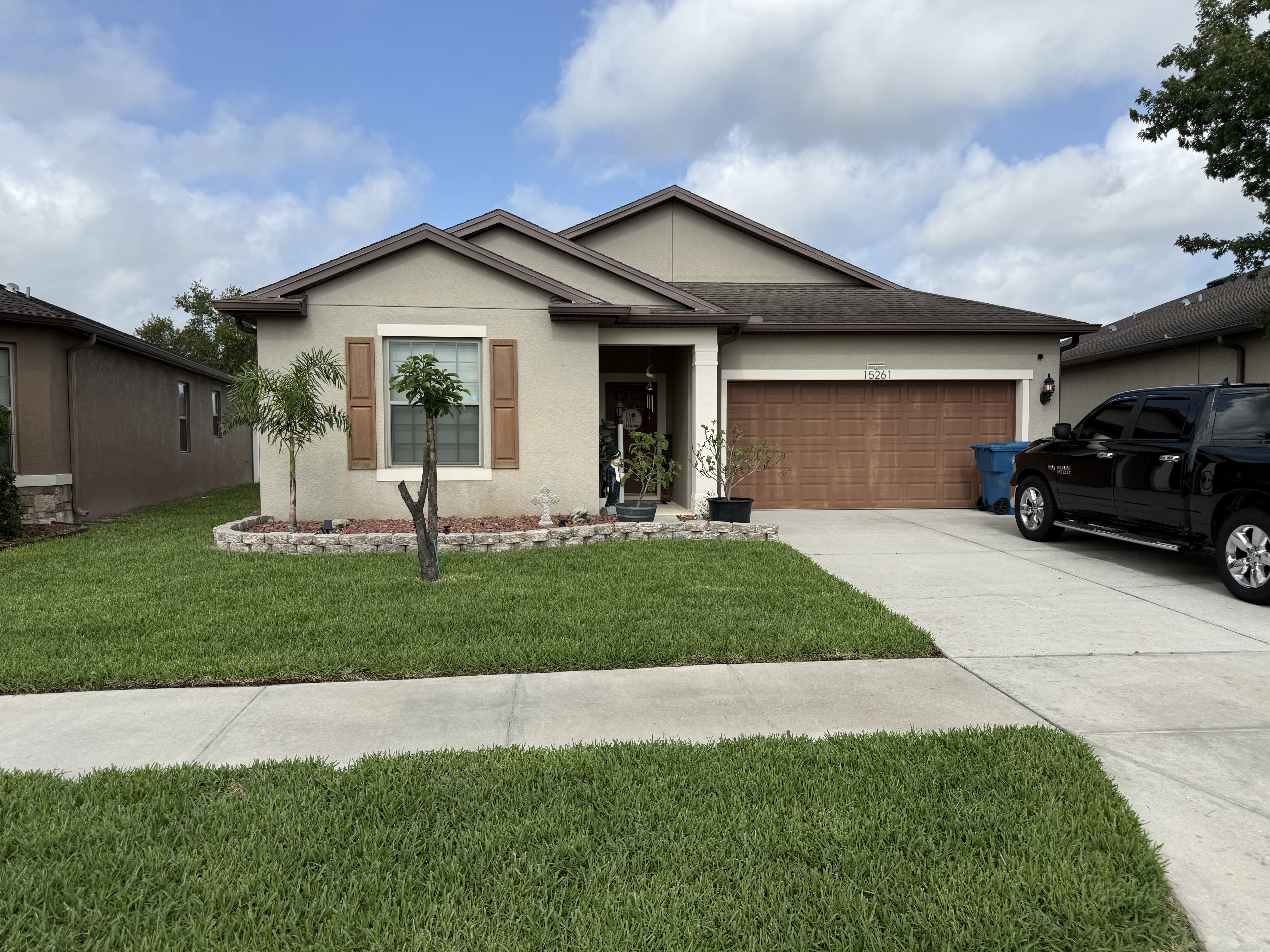 15261 Stone House Dr – photo 1