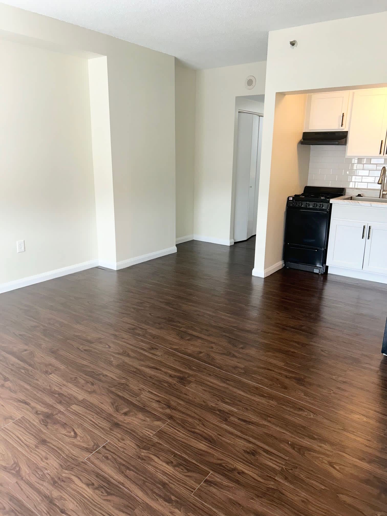 155 W Main St – photo 5