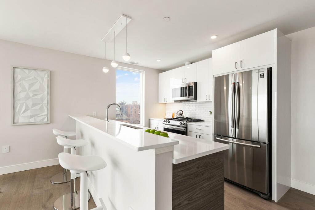 398 Cambridge Street – photo 4