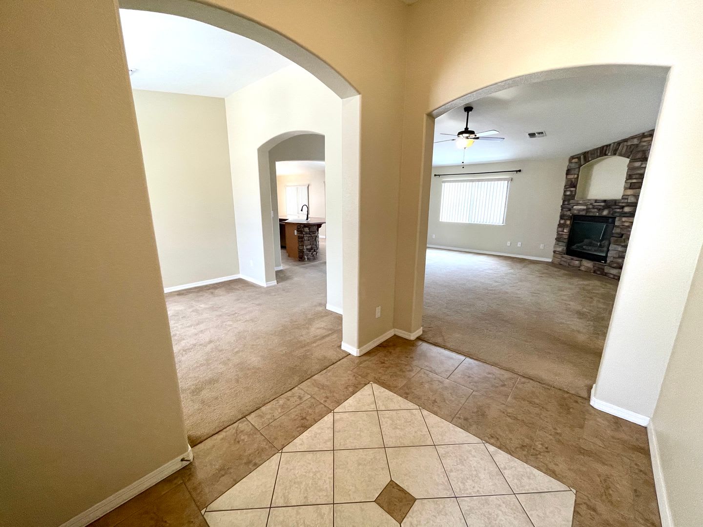 Beautiful 3 Bedroom Home in Cul de Sac! *HOME IS CURRENTLY OCCUPIED, PLEASE DO NOT DISTURB THE TENANTS* – photo 1