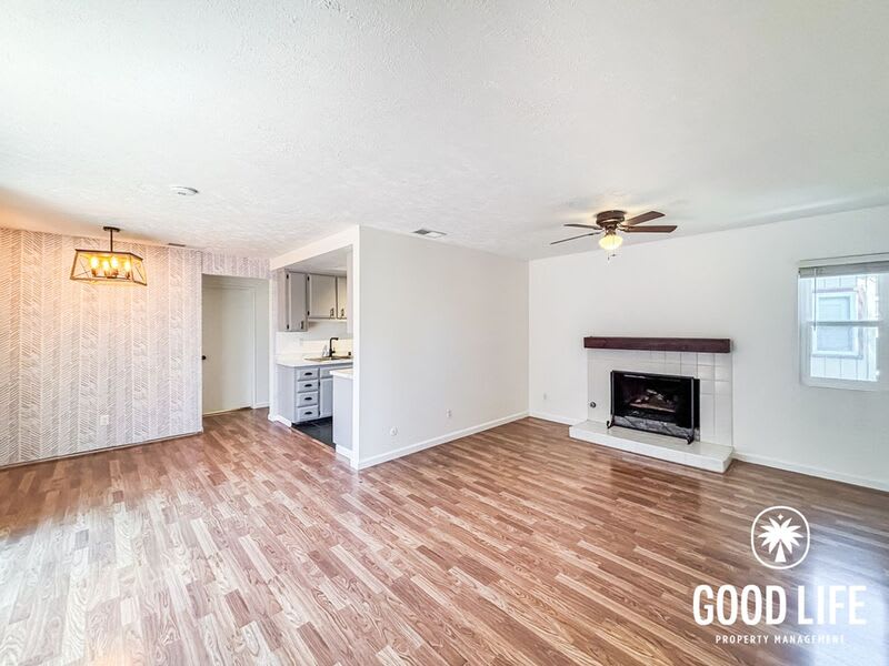 6540 College Grove Dr – photo 2