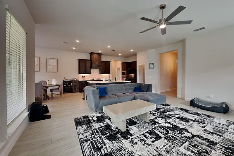 335 Chapel Hill Dr – photo 2