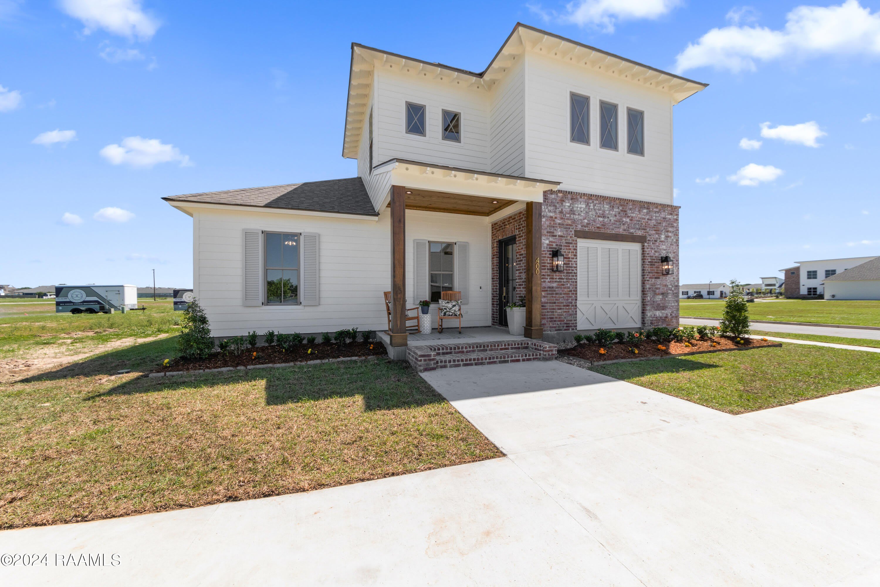 400 Villager Avenue – photo 1