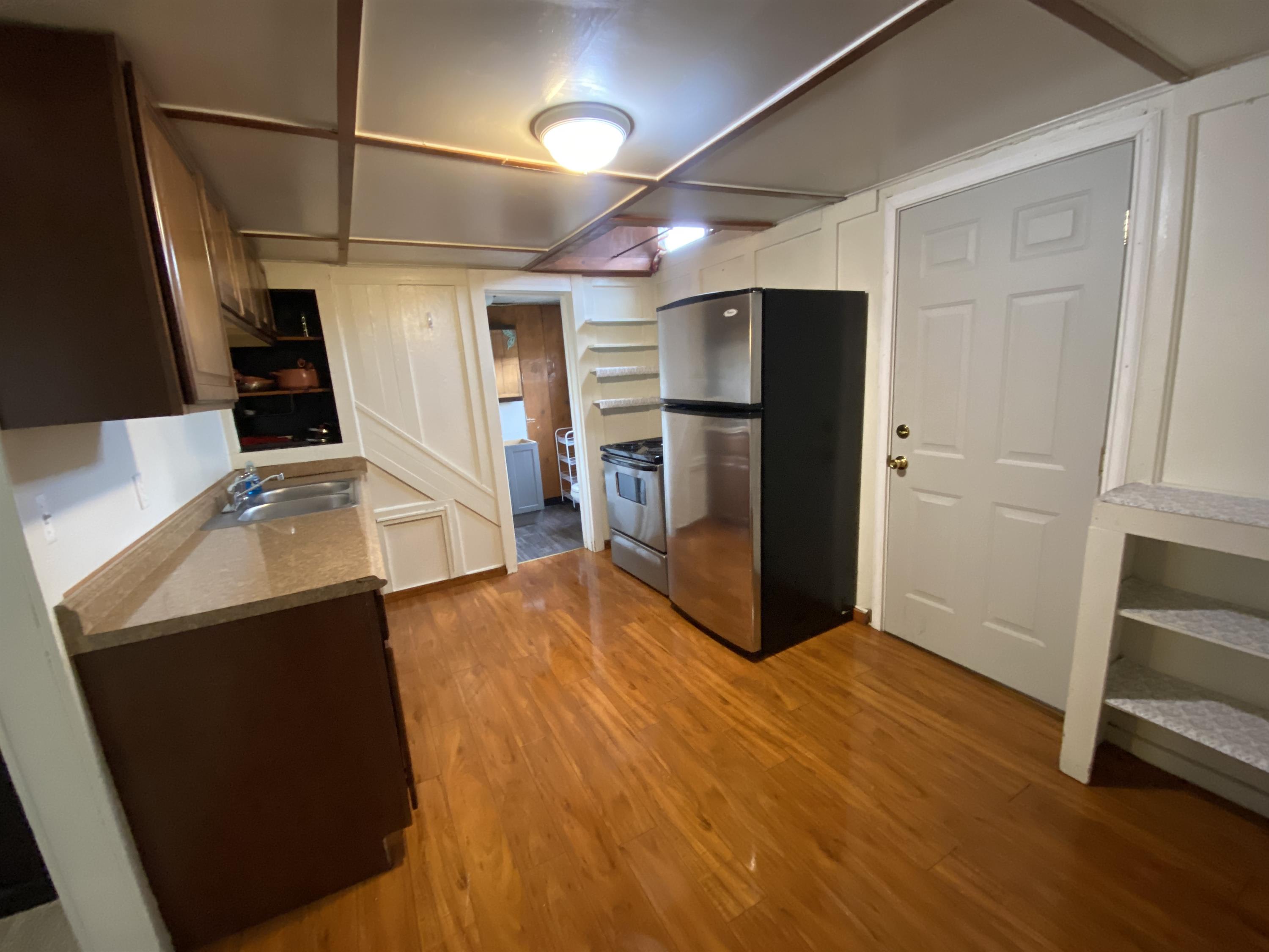 118 7th Street – photo 5