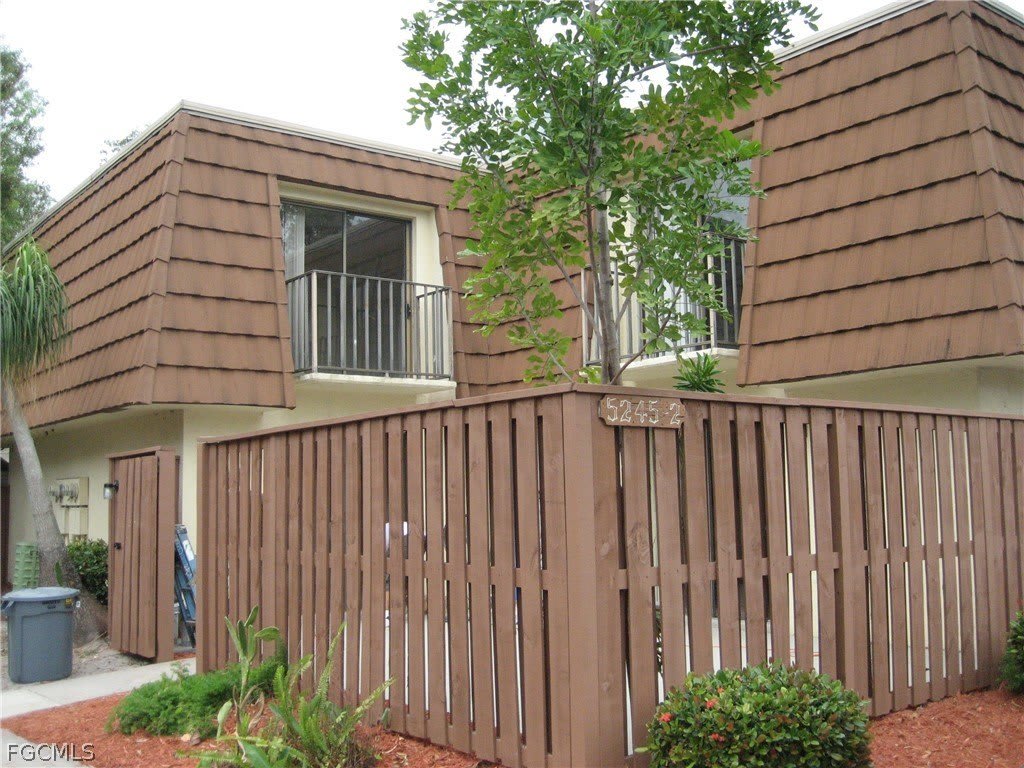 5245 Cedarbend Drive – photo 1