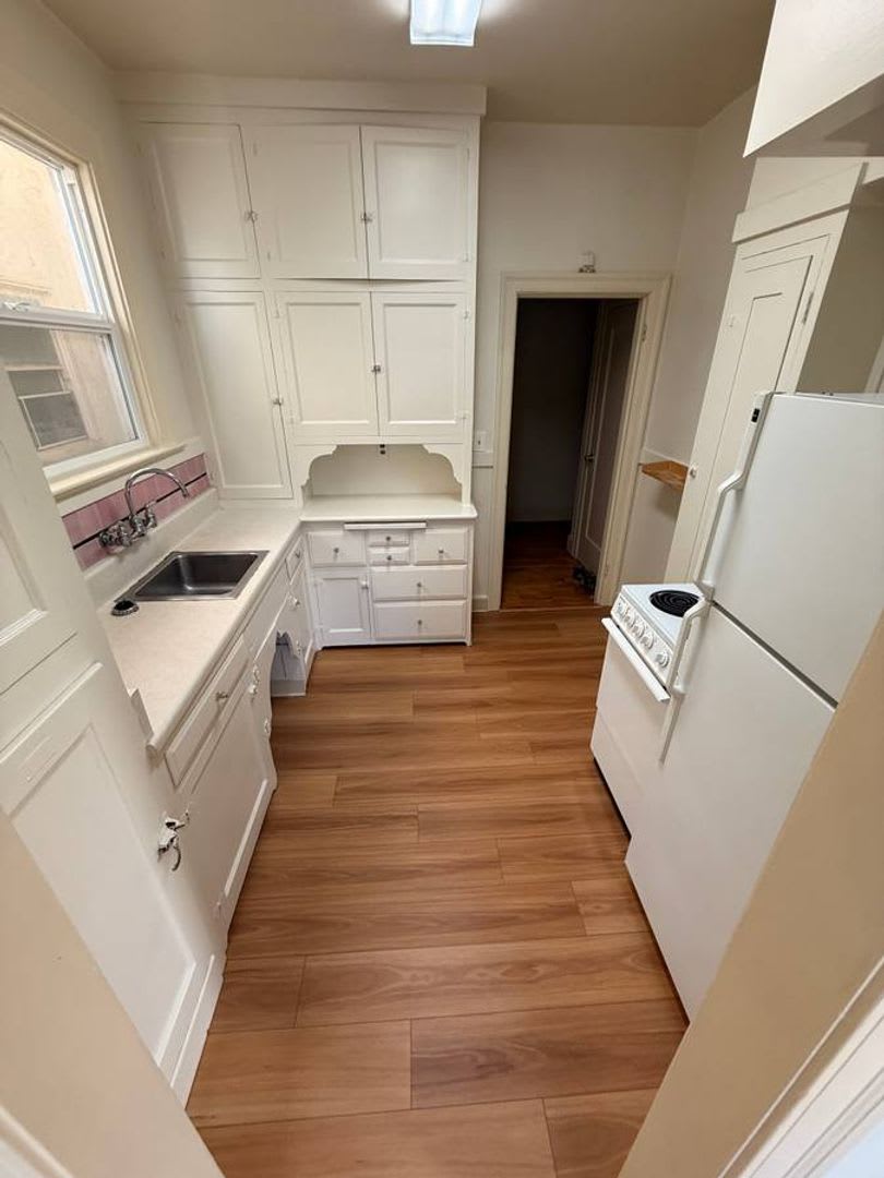 2br – photo 3