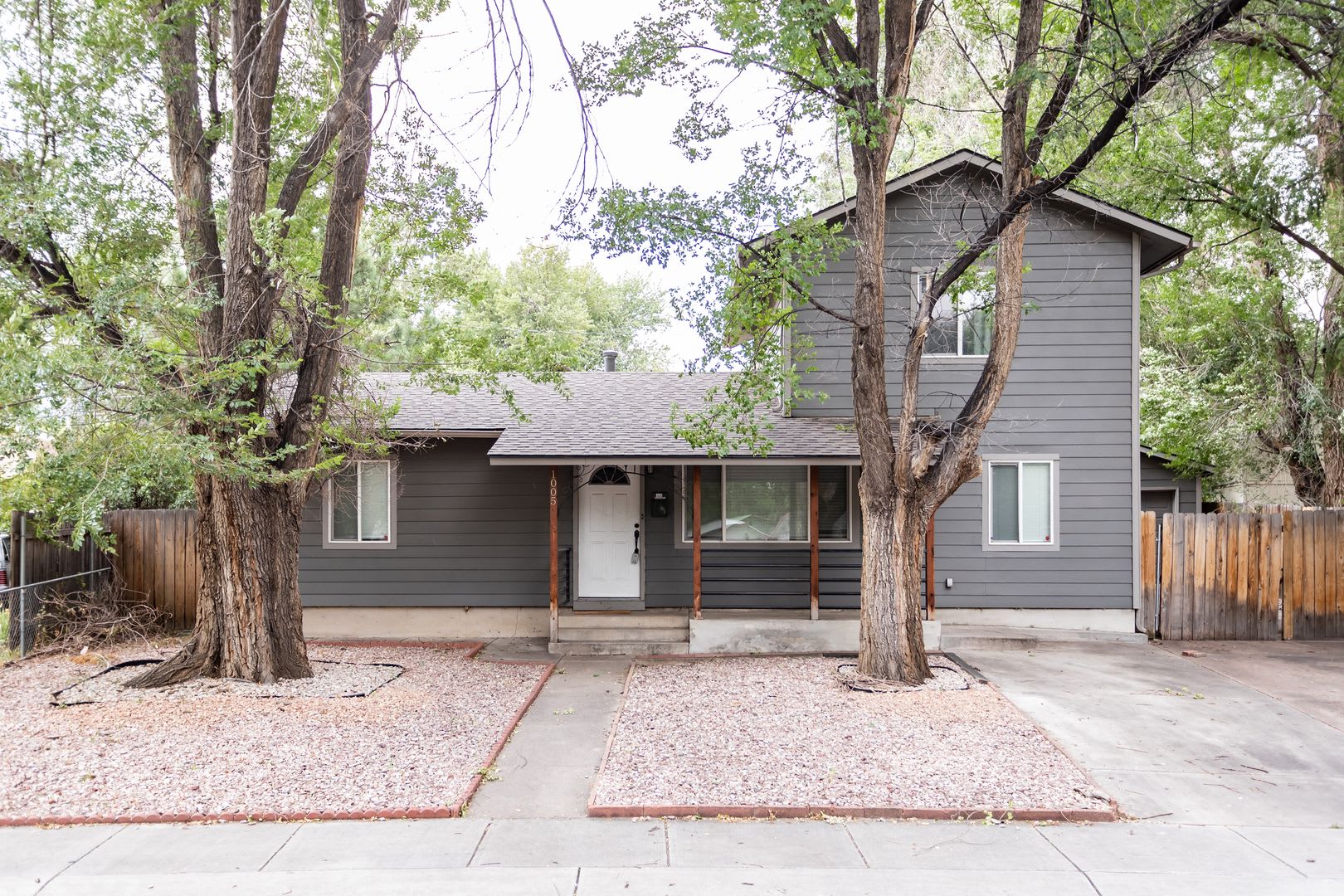 Spacious 4-Bedroom, 2-Bath Home!! – photo 1