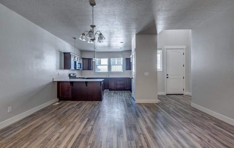 2032 N 4010 W – photo 5