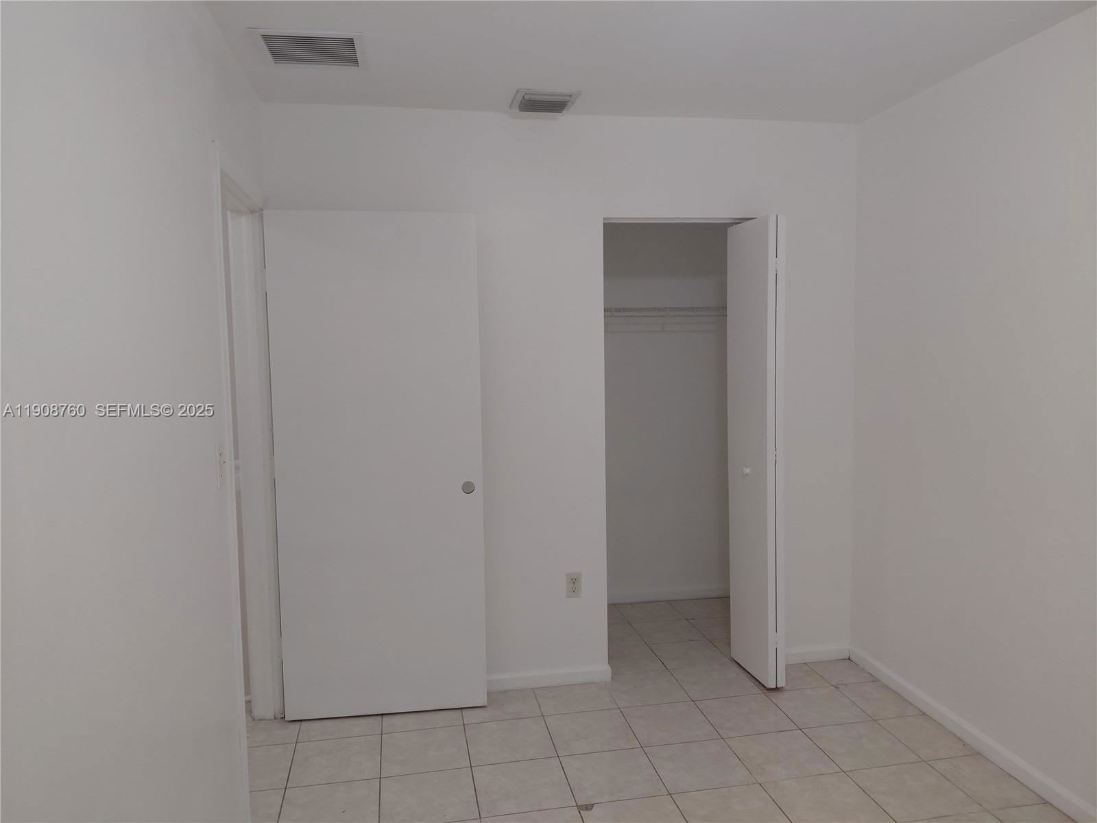 13950 Northeast 2nd Avenue – photo 4